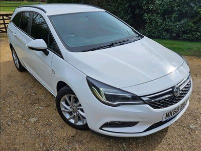 used Vauxhall Astra 1.6 CDTi ecoTEC BlueInjection Tech Line Nav Sports Tourer 5dr Diesel Manual