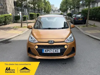 Gebraucht Hyundai i10 SE 87 PS (63 kW) 2017 Orange Kleinwagen