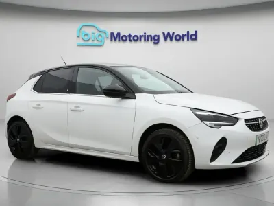 Used Vauxhall Corsa-e Elite 100 kW (136 HP) 2020 White Hatchback