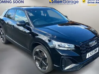 Begagnad Audi Q2 Black Edition 2021 Svart SUV