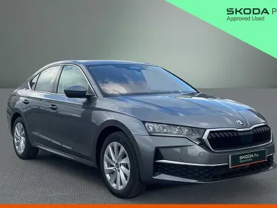 Neu Skoda Octavia SE L 147 PS (108 kW) 2026 Grau Kleinwagen