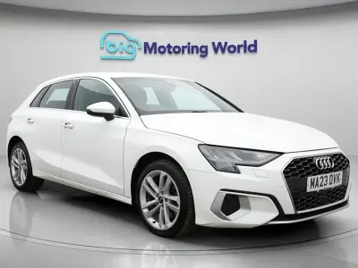 Begagnad Audi A3 Sportback e-tron Sport 204 HK (150 kW) 2023 Vit Halvkombi