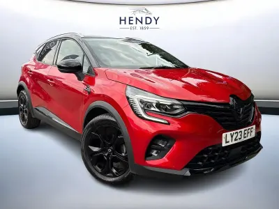 Begagnad Renault Captur Rive Gauche 91 HK (66 kW) 2023 Röd SUV