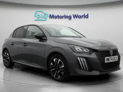 Used Peugeot 208 Allure 101 HP (74 kW) 2024 Grey Hatchback