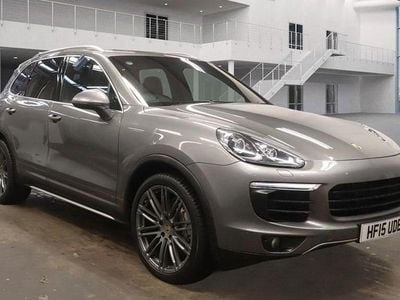 Used 2015 Porsche Cayenne SUV | £26,995 (Expensive)
