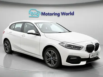 Used BMW 118 Sport Line 136 HP (100 kW) 2023 White Hatchback
