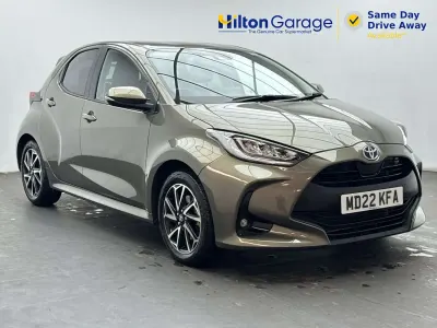 Used Toyota Yaris Design 116 HP (85 kW) 2022 Bronze Hatchback