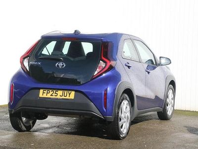 Used Toyota Aygo X PURE 72 HP (52 kW) 2025 Blue SUV