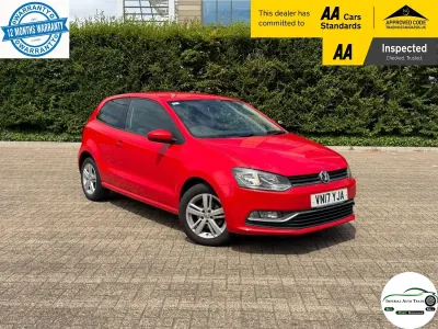 Used VW Polo Edition 60 HP (44 kW) 2017 Red Hatchback