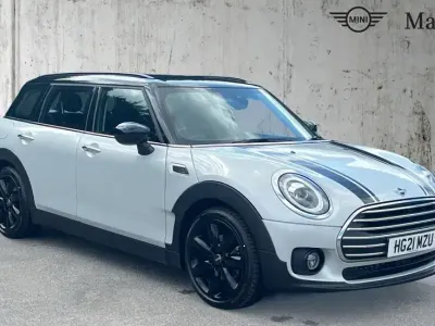 Usado Mini Cooper Clubman Comfort 136 CV (100 kW) 2021 Blanco Familiar