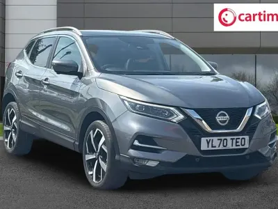 Begagnad Nissan Qashqai N-Motion 140 HK (102 kW) 2021 Grå SUV