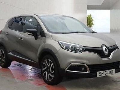 Used Renault Captur Dynamique 90 HP (66 kW) 2016 Beige SUV