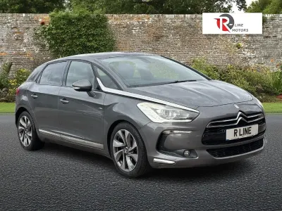 Begagnad Citroën DS5 160 HK (117 kW) 2013 Grå Halvkombi