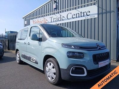 Used Citroën Berlingo Feel 130 HP (95 kW) 2019 Green MPV
