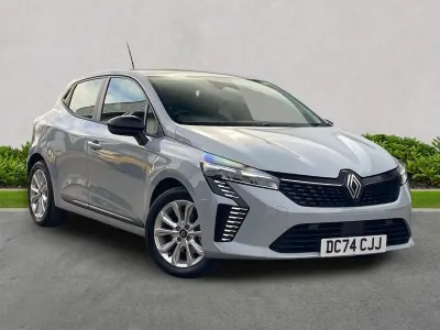 Begagnad Renault Clio V Evolution 145 HK (106 kW) 2024 Grå Halvkombi