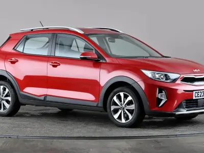 Used Kia Stonic 99 HP (72 kW) 2023 Red SUV