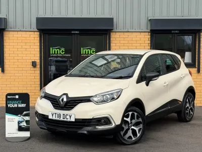 Used Renault Captur Dynamique 90 HP (66 kW) 2018 Cream SUV