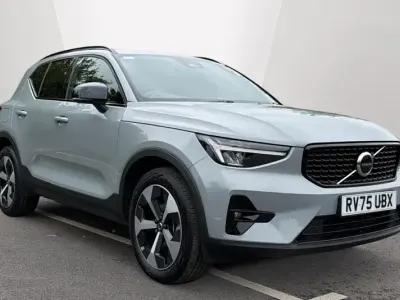 Usado Volvo XC40 Plus 197 CV (144 kW) 2025 SUV