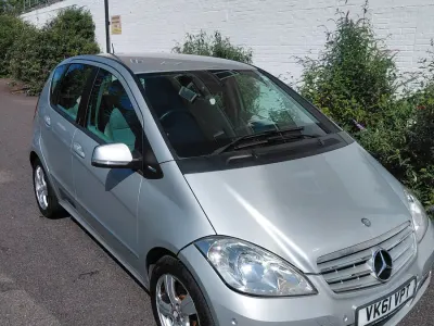 Used Mercedes A180 Avantgarde 109 HP (80 kW) 2011 Silver Hatchback