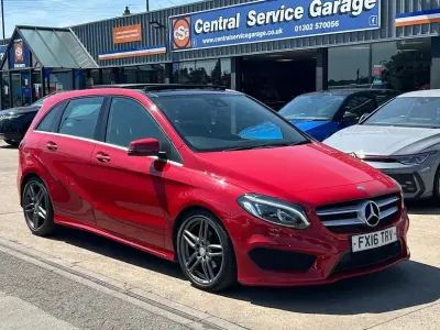 Used Mercedes B200 AMG Line Premium Plus 136 HP (100 kW) 2016 Red Hatchback
