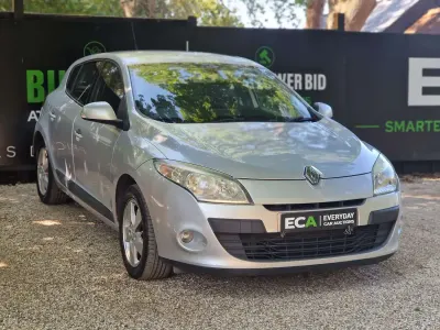 Used Renault Mégane III Dynamique 110 HP (80 kW) 2011 Silver Hatchback