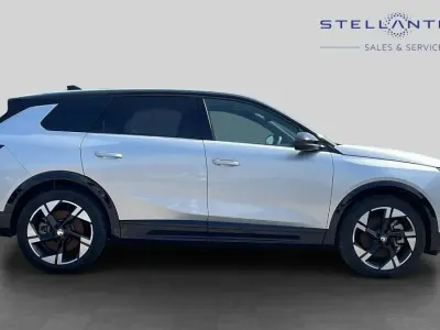 Used Vauxhall Grandland Ultimate 154 kW (210 HP) 2025 Grey SUV