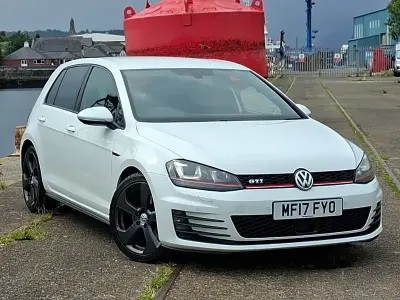 Used VW Golf VII GTI 220 HP (161 kW) 2017 White Hatchback