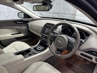 Used Jaguar XE Prestige 2016 Blue Sedan