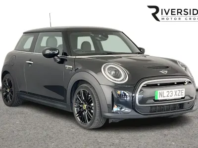 Used Mini Cooper SE Hatch 33 kW (45 HP) 2023 Black Hatchback