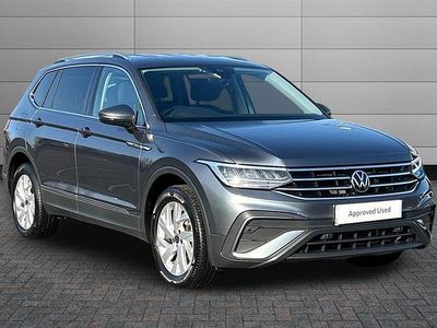Used VW Tiguan Allspace Life 150 HP (110 kW) 2023 Grey SUV