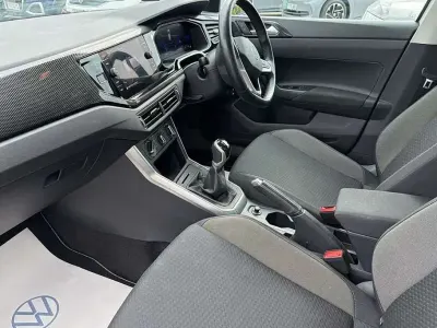 Used VW Polo Life 95 HP (69 kW) 2024 White Hatchback