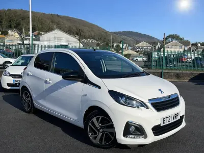 Used Peugeot 108 Allure 72 HP (52 kW) 2021 White Hatchback