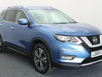 Used Nissan X-Trail N-Connecta 150 HP (110 kW) 2019 Blue SUV
