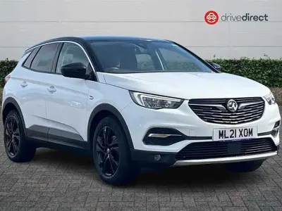 Używany Vauxhall Grandland X SRi 130 KM (95 kW) 2021 Biały SUV