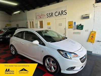 Begagnad Vauxhall Corsa SRi 90 HK (66 kW) 2016 Vit Halvkombi