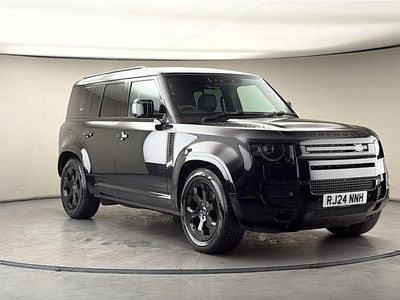 Usado Land Rover Defender SE Dynamic 300 HP (220 kW) 2023 Preto SUV