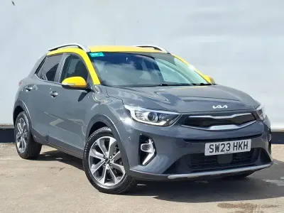Used Kia Stonic 99 HP (72 kW) 2023 Grey SUV