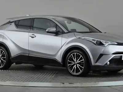 Używany Toyota C-HR 122 KM (89 kW) 2018 Srebrny SUV