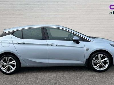 Used Vauxhall Astra SRi 105 HP (77 kW) 2019 Silver Hatchback