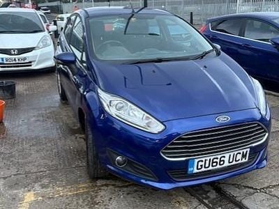 Used Ford Fiesta Zetec 100 HP (73 kW) 2016 Blue Hatchback