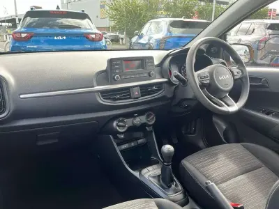 Używany Kia Picanto 65 KM (47 kW) 2024 Żółty Hatchback