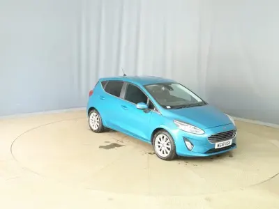 Usado Ford Fiesta Titanium 100 HP (73 kW) 2018 Azul Citadino