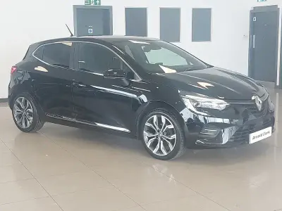 Used Renault Clio Version S 100 HP (73 kW) 2021 Black Hatchback