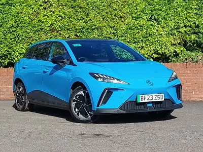 Używany MG MG4 EV Trophy 149 kW (203 KM) 2023 Niebieski Hatchback