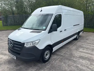Begagnad Mercedes Sprinter Progressive 2020 Vit Van