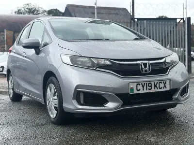 Used Honda Jazz S 102 HP (75 kW) 2019 Silver Hatchback