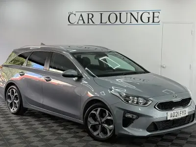 Used Kia Ceed Sportswagon 136 HP (100 kW) 2021 Silver Estate