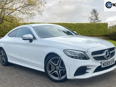 Używany Mercedes C220 AMG line 2020 Biały Coupe