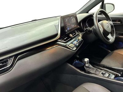 Used Toyota C-HR Design 120 HP (88 kW) 2023 White SUV