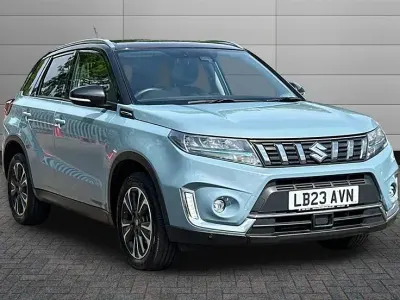 Gebraucht Suzuki Vitara SZ5 115 PS (84 kW) 2023 Weiß SUV